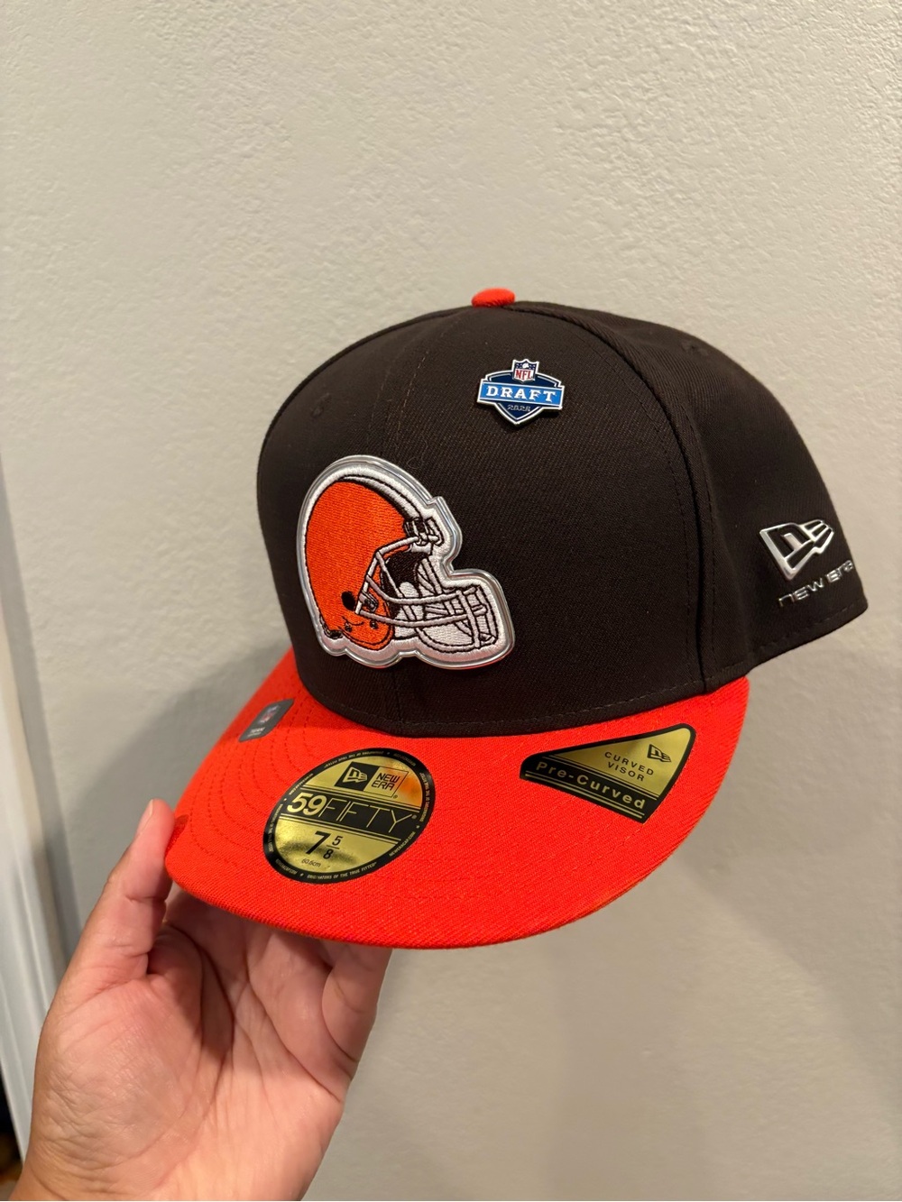 New Era Cleveland Browns 2026 Draft 59FIFTY Fitted Hat Size 7 5/8 New